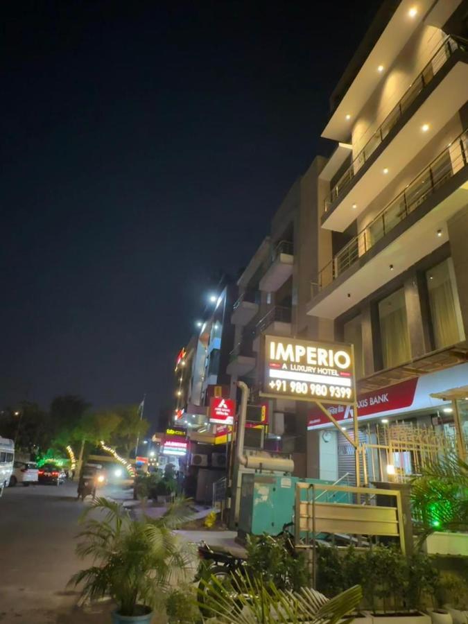 Hotel The Imperio ニューデリー エクステリア 写真